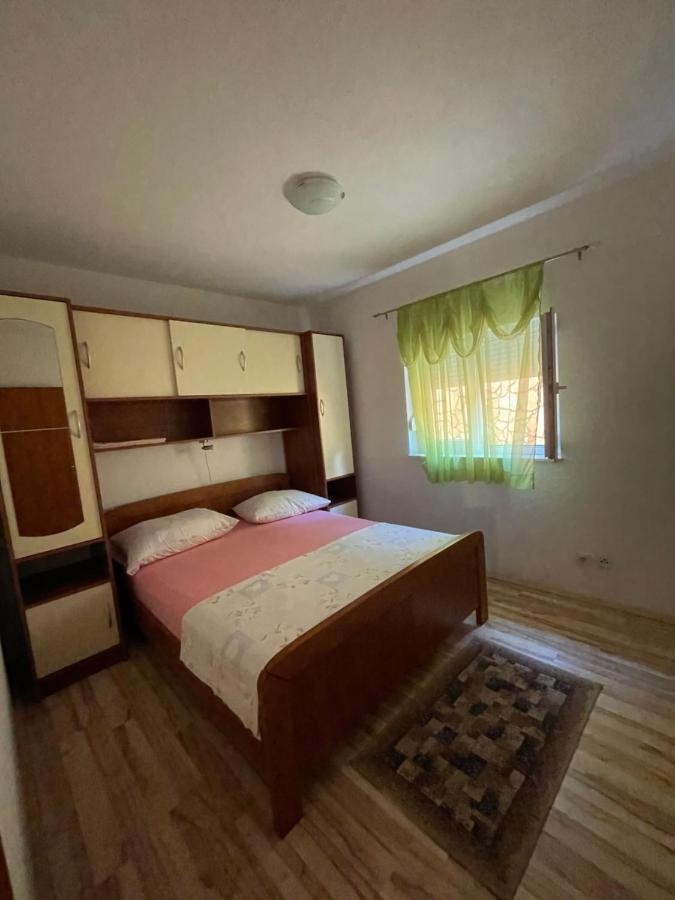 Готель Apartman Jukic Маріна Екстер'єр фото